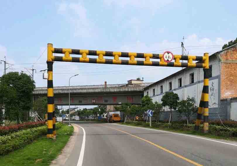 延边铁路限高架